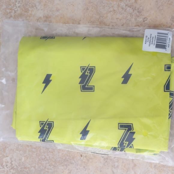 NWT Adjustable Zumba Satchel - Picture 3 of 3